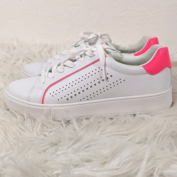 Marc Fisher Saria Lace-Up Sneaker Size 9.5 New - Picture 5 of 7